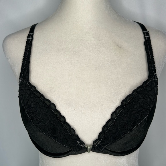 Victoria's Secret Other - ❤️3/$30 Victoria’s Secret Racerback Bra with Front Closure